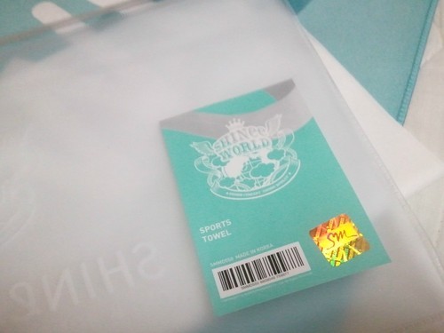 [IMG/190712] Official Goods SHINee World II en Seúl Tumblr_m7i145BOCM1qd0fz8