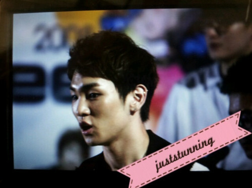 120813 Key @ SM.A.RT Exhibition Tumblr_m8ou2b9SvW1qcl8qx