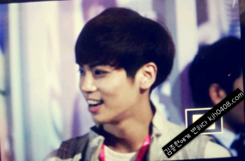 120813 Jonghyun @ SM.A.RT Exhibition Tumblr_m8oubiBFrt1qcl8qx