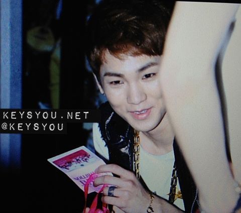 120813 Key @ SM.A.RT Exhibition Tumblr_m8oufdlShY1qcl8qx