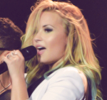 Demi Lovato - Sayfa 2 Tumblr_m8pbmhyjJz1r0yson