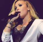 Demi Lovato - Sayfa 2 Tumblr_m8pc86eian1r0yson