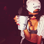 Rihanna Tumblr_m8s1h4WL5u1rrvelt