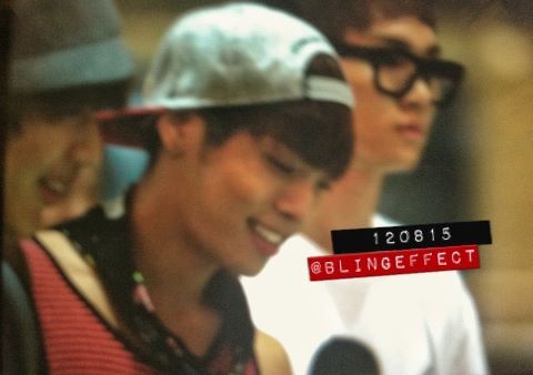 120815 Jonghyun @ Gimpo Airport Tumblr_m8sn8f1Daj1qcl8qx