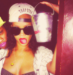 Rihanna Tumblr_m9bzigXDnL1qmaiup