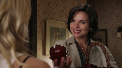 Regina Mills & Emma Swan (SWANQUEEN) - Página 9 Tumblr_m9ovxqxbkg1qlefll