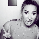 Demi Lovato Tumblr_ma7cg822UT1r0yson