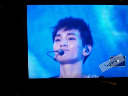 120915 Key @ SHINee World en Taipei - Dia 1 Tumblr_maeckoBnT31qcl8qx