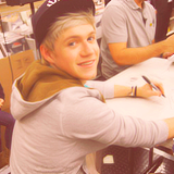 Niall Horan  Tumblr_magosrwlKO1r4casf