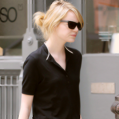 Emma Stone  Tumblr_mbcgmd7zNo1qgnd2d