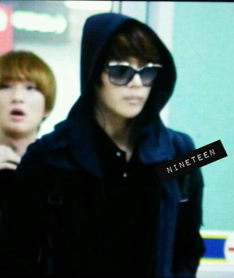 [IMG/091012] SHINee arrival back @ Gimpo Airport  Tumblr_mbmrfliu3P1qcl8qx