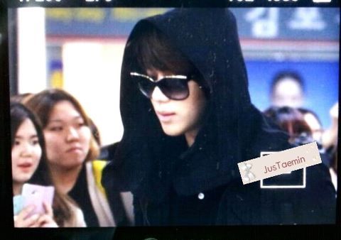 [IMG/091012] SHINee arrival back @ Gimpo Airport  Tumblr_mbmrjttrWc1qcl8qx