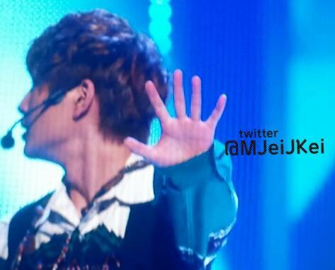 121011 Onew @ ABU Radio Song Festival Tumblr_mbqec27zbQ1qcl8qx