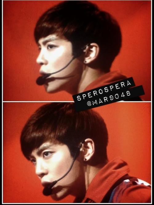 121011 Jonghyun @ ABU Radio Song Festival Tumblr_mbqfj9mfbj1qcl8qx