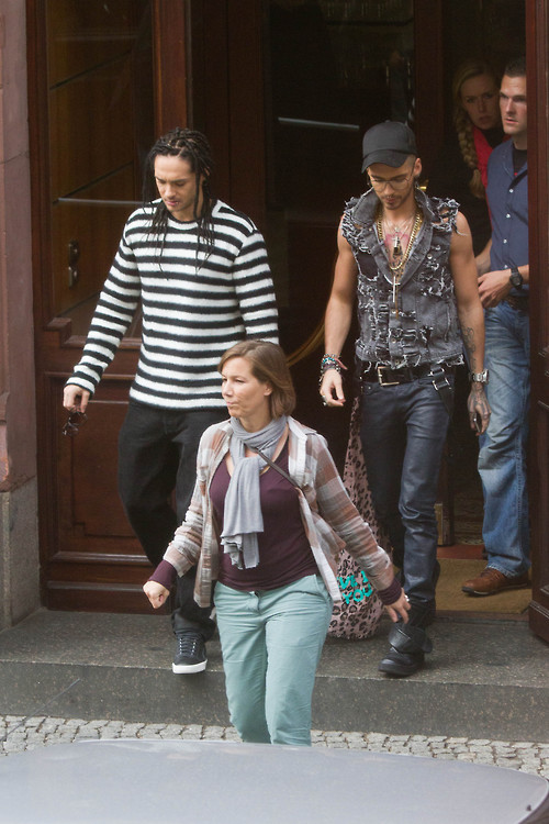 Novas Fotos de Bill & Tom na Alemanha (27/09/2012) Tumblr_mc435fzDWV1qm8wgb