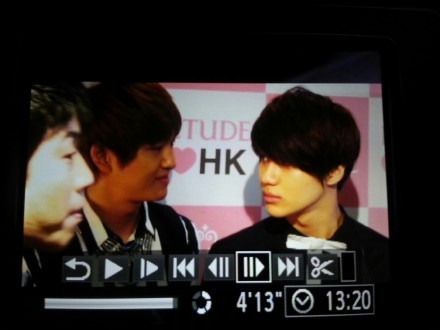 [IMG/291012] SHINee Conferencia de Prensa @ Etude House HK  Tumblr_mcn89wnCox1qcl8qx