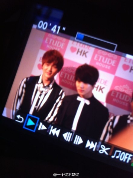 [IMG/291012] SHINee Conferencia de Prensa @ Etude House HK  Tumblr_mcn8azvGmO1qcl8qx