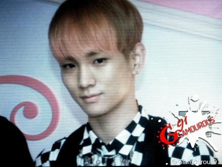 [IMG/291012] SHINee Conferencia de Prensa @ Etude House HK  Tumblr_mcn8ppQlFI1qcl8qx