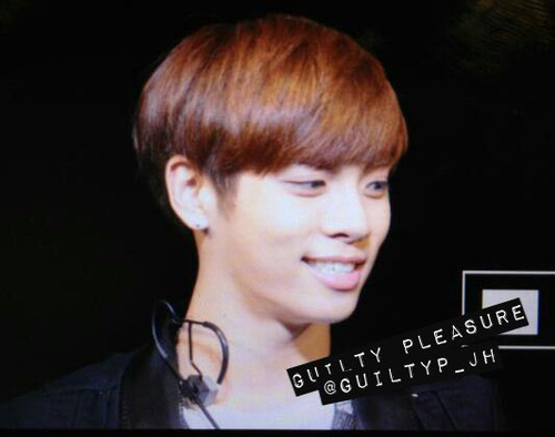 121112 Jonghyun @ ‘Dazzling Girl’ Special Showcase Nagoya Tumblr_mdd955aQFv1qcl8qx