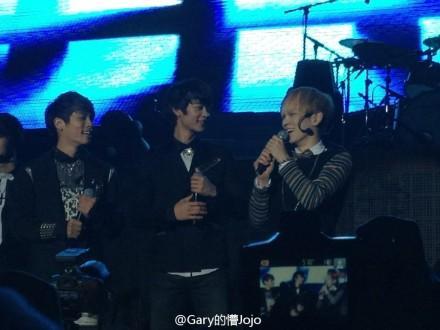  121117 SHINee @ Shanghai White Music Festival Tumblr_mdmw1pkGI41qcl8qx