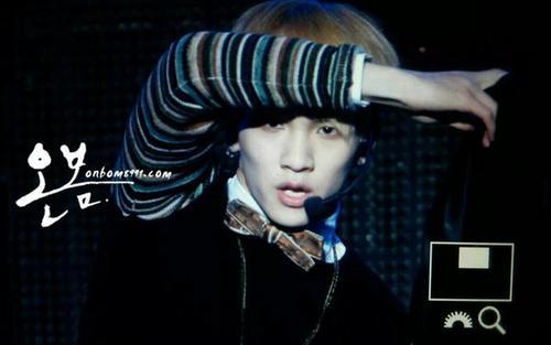  121117 SHINee @ Shanghai White Music Festival Tumblr_mdmx6xfUiE1qcl8qx