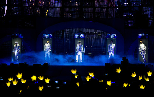 POSTED HACE 2 DÍAS [Trad] MTV K: Review sobre el “Alive Galaxy Tour 2012” de Bigbang en New Jersey Tumblr_mdt1ovq4Ln1rn2shz