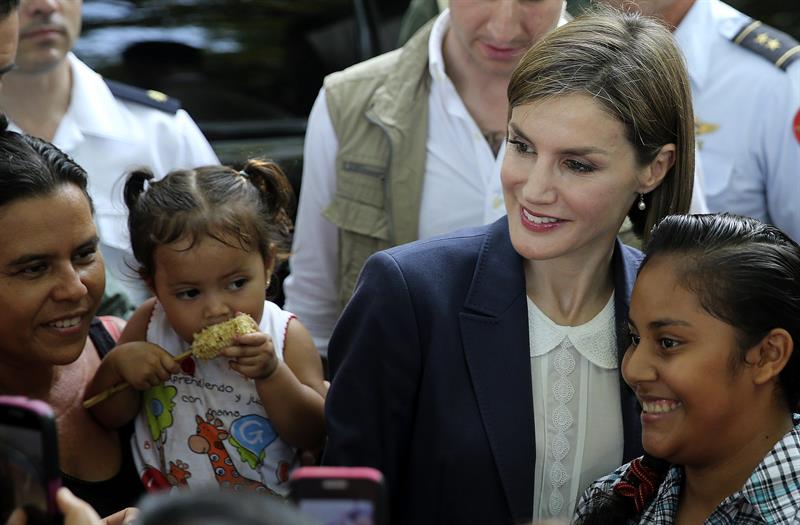 Felipe VI y Letizia - Página 19 20150528-635683989171670264w