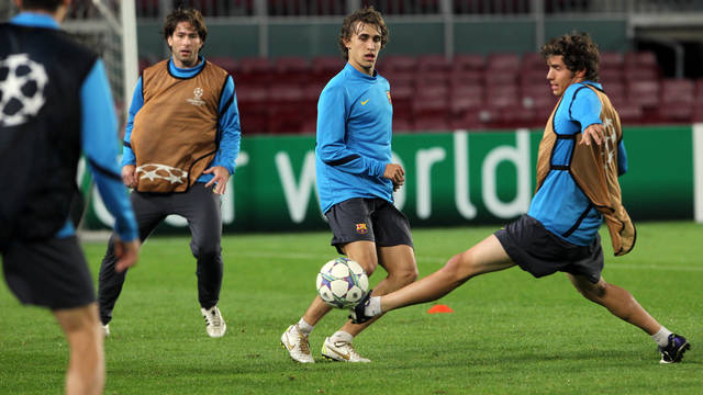 صور تدريب فريق برشلونه ليوم 5/12/2011 2011-12-05_ENTRENO_19.v1323114937