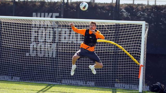 بالصور| تدريبات الأربعاء استعداداً لليفانتي  2012-04-11_entrenament_www.fcbarcelona_3_-Optimized.v1334143766