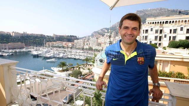 [ صــور ] [من الرسمي] [Tito Vilanova] المُدرب الجَديــدٌّ ♥  2009-08-28_PREVIA_05-Optimized.v1335537366