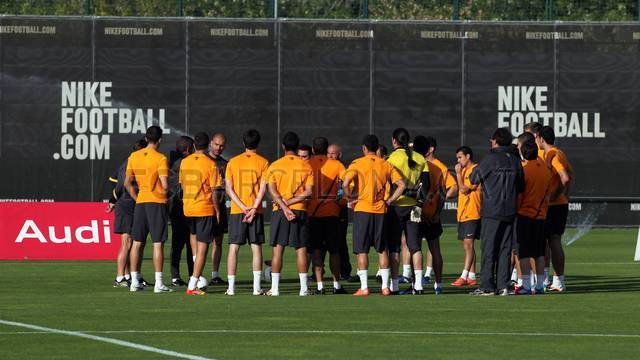 صور تدريبات برشلونة يوم أمس 2012-05-08_ENTRENO_04.v1336517022