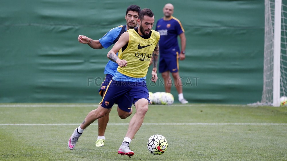 صور تدريبات برشلونة تحضيرا لمباراة فيلانوفينسي في بطولة كاس ملك إسبانيا 2015-09-04_ENTRENO_19-Optimized.v1441363119