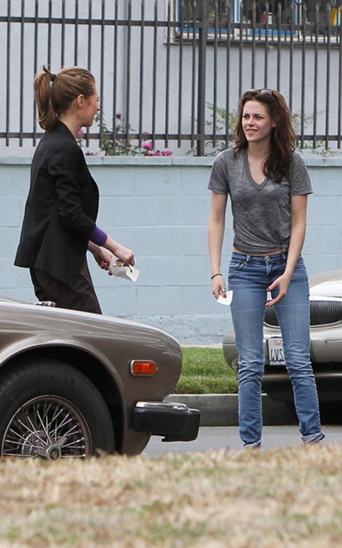 Kristen tuvo un Accidente MENOR !! 0e5bd9d344decd84_stewart-071411-5