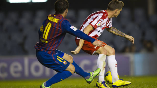 صور " برشلونه ب " وفي مباراه قويه ومثيره أمام الفريق الأندلسي "ألميريآ " يتعادل بـ 3-3  2011-12-09_FCB_B_-_UD_ALMERIA_007.v1323470042