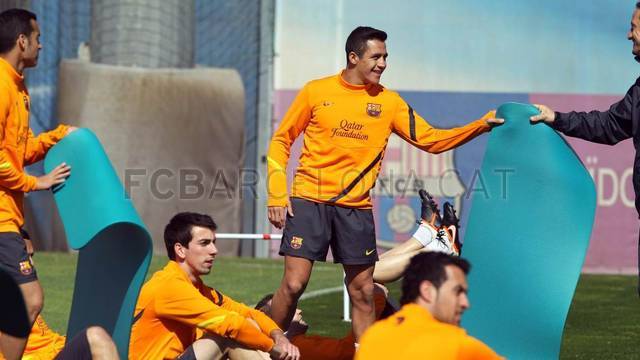 بالصور| تدريبات الأربعاء استعداداً لليفانتي  2012-04-11_entrenament_www.fcbarcelona_5_-Optimized.v1334143772