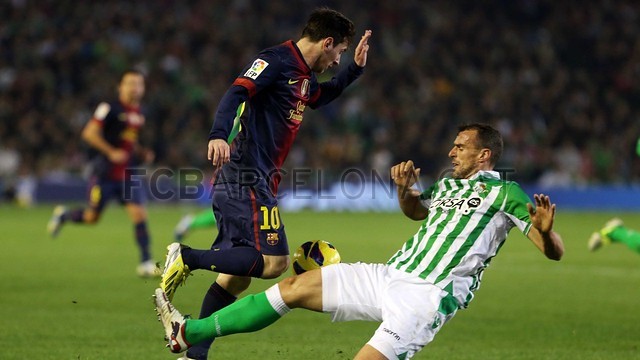  بالصور | برشلونة يهزم بيتيس و ميسي يتجاوز مولر 2012-12-09_BETIS-BARCELONA_23-Optimized.v1355089700