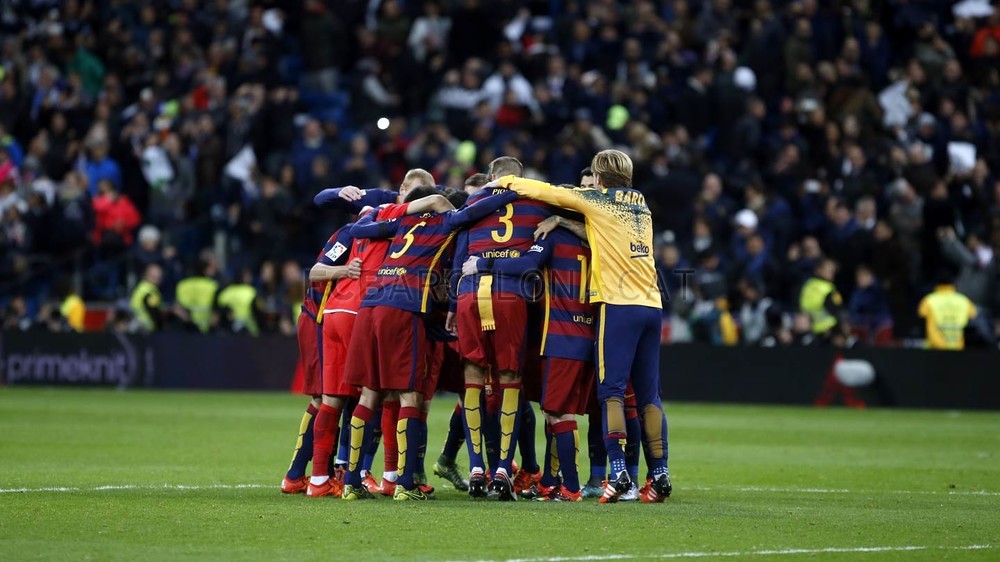 صور مباراة الكلاسيكو التاريخية برشلونة 4 - 0 ريال مدريد 2015-11-21_MADRID-BARCELONA_39-Optimized.v1448135235