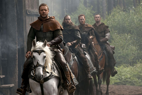 Robin Hood (2010) Robinhood-officialphotos-courier-02