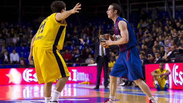 من الرسمي برشلونة ريغال لكرة السلة يحقق الأنتصار على فريق Gran Canaria بنتيجة (63-47) 2011-12-04_FCB_REGAL_-_GRAN_CANARIA_2014_006.v1323012698