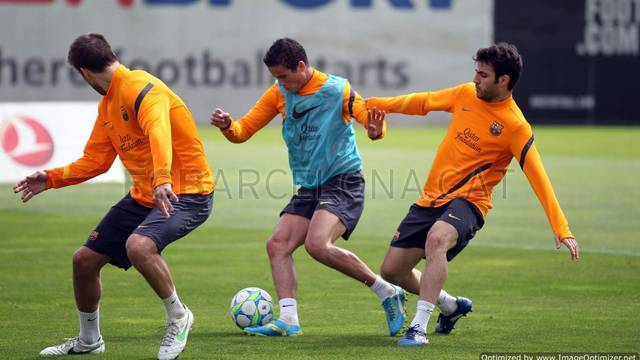 بالصور| عودة اللاعبين للتدريبات  2012-04-22_ENTRENO_19-Optimized.v1335095859