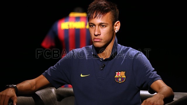 بالصور مقابلة نيمار مع قناة بارصا تي في  2013-06-03_PRESENTACION_NEYMAR_342-Optimized.v1370529086