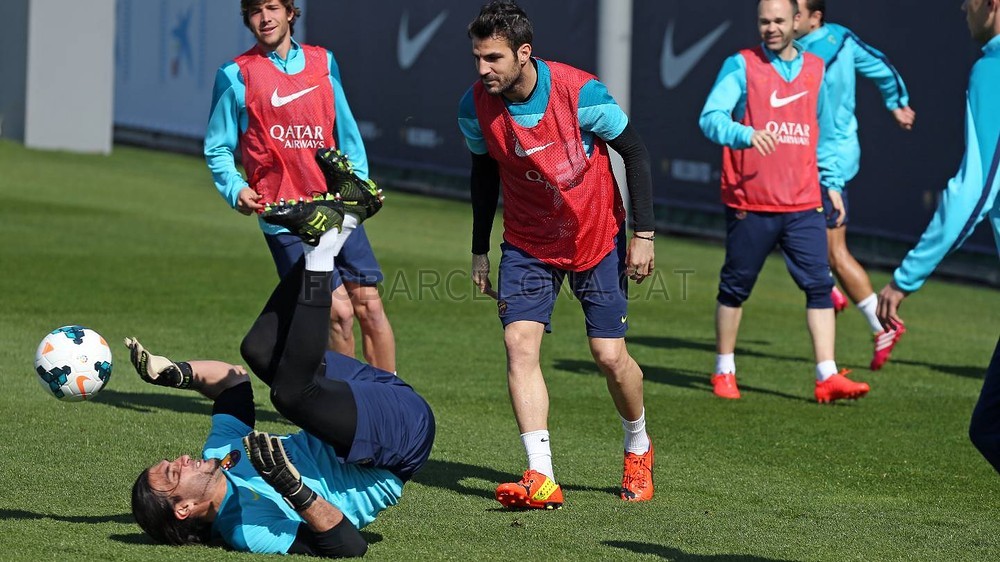 صور تدريبات لاعبي برشلونة 15-03-2014 Pic_2014-03-15_ENTRENO_14-Optimized.v1394888520