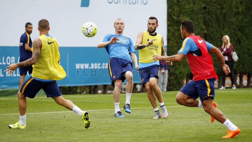 صور تدريبات برشلونة تحضيرا لمباراة فيلانوفينسي في بطولة كاس ملك إسبانيا 2015-09-04_ENTRENO_18-Optimized.v1441363115