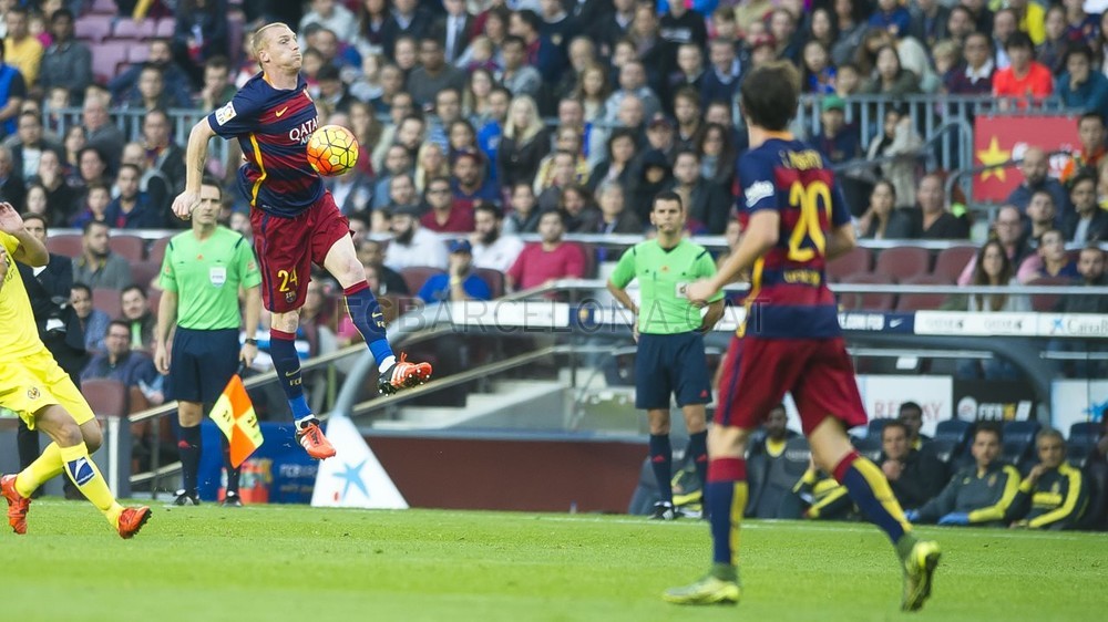 صور مباراة برشلونة وفياريال في الجولة 11 من الدوري الإسباني   2015-11-08_FCBvsVILLARREAL_09-Optimized.v1447006111