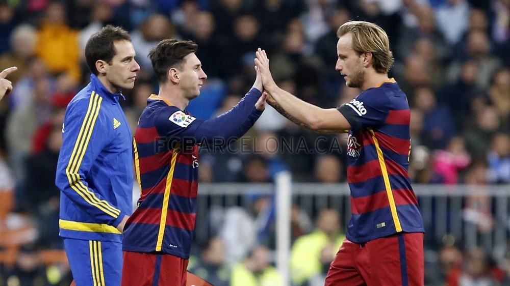 صور مباراة الكلاسيكو التاريخية برشلونة 4 - 0 ريال مدريد 2015-11-21_MADRID-BARCELONA_22-Optimized.v1448135185