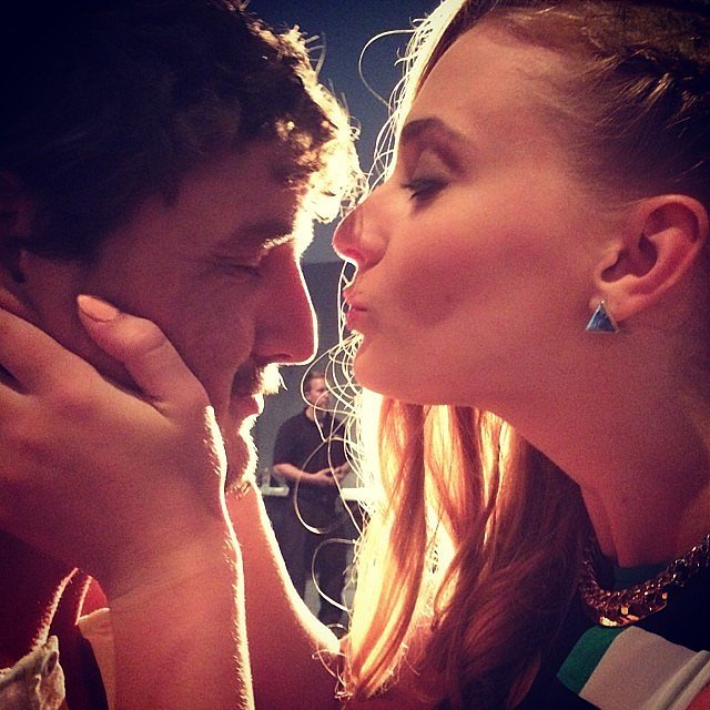 vos trouvailles tumblr Sophie-Turner-looked-ready-kiss-her-Game-Thrones-costar-Pedro