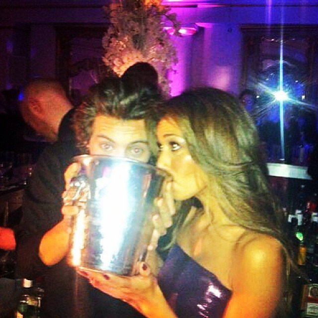 @harrystyles Harry-Styles-Nicole-Scherzinger-drank-from-giant-ice-bucket