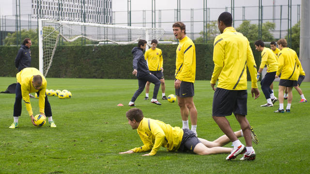 بالفيديو و الصور ، الحصة التدريبية ليوم الثلاثاء 2011-11-15_ENTRENAMIENTO_FCB_006.v1321371984