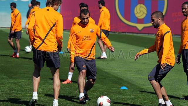 بالصور| تدريبات الأربعاء استعداداً لليفانتي  2012-04-11_entrenament_www.fcbarcelona_2_-Optimized.v1334143763