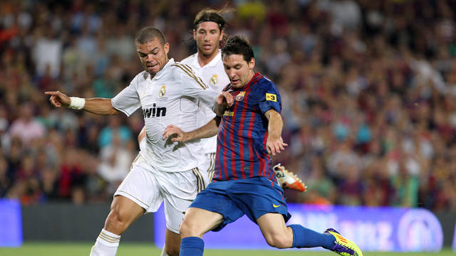 صور ارشيف برشلونة مع ريال مدريد 2011-08-17_FCB-MADRID_13_.v1334849911